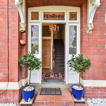 Traditional 3-Bed Property In Pontcanna With Parking Cardiff Exterior foto